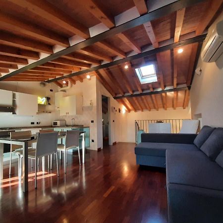 Appartamento Sui Tetti Di Parma Exterior foto